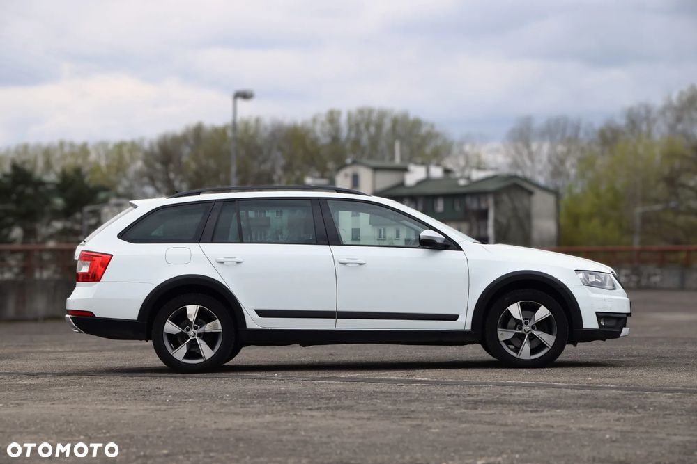 Skoda Octavia 2.0 TDI 4x4 DSG Scout - 7