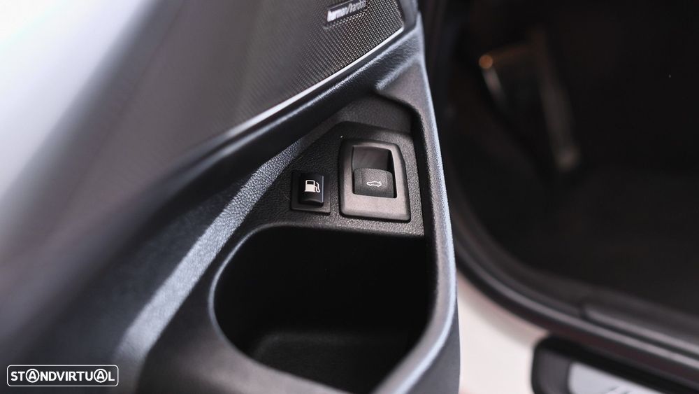 BMW 330 e Aut. M Sport - 58