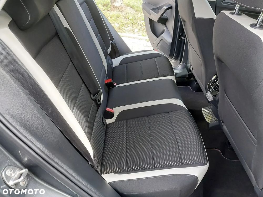 Volkswagen T-Roc 1.5 TSI GPF ACT Premium DSG - 22