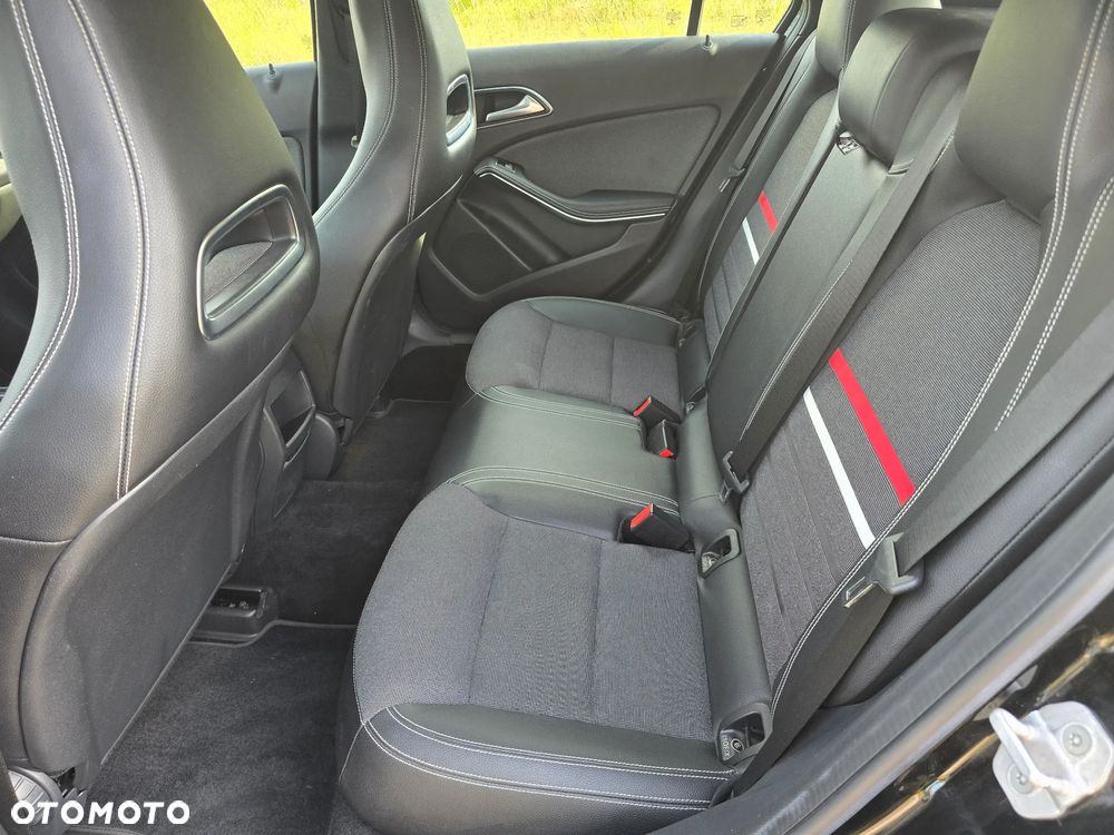 Mercedes-Benz Klasa A 180 (BlueEFFICIENCY) Style - 14