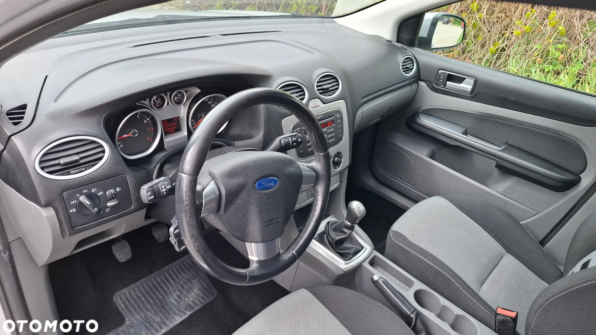 Ford Focus 1.8 FF Platinium X - 9
