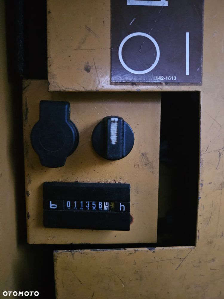 Caterpillar M315 - 8