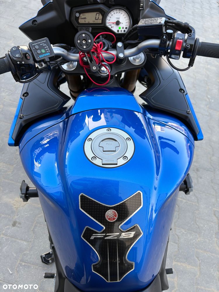 Yamaha FZ8 - 5