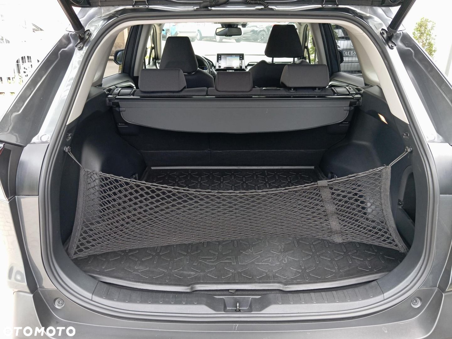 Toyota RAV4 - 22