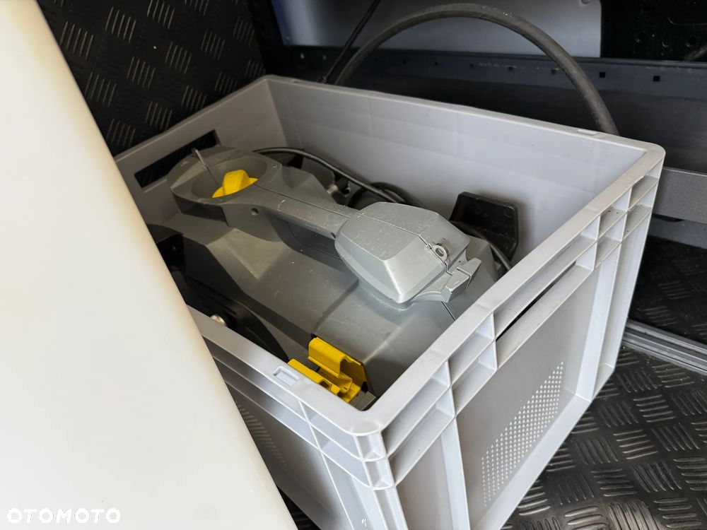 Peugeot Expert Jumpy Proace L2H1 - 18