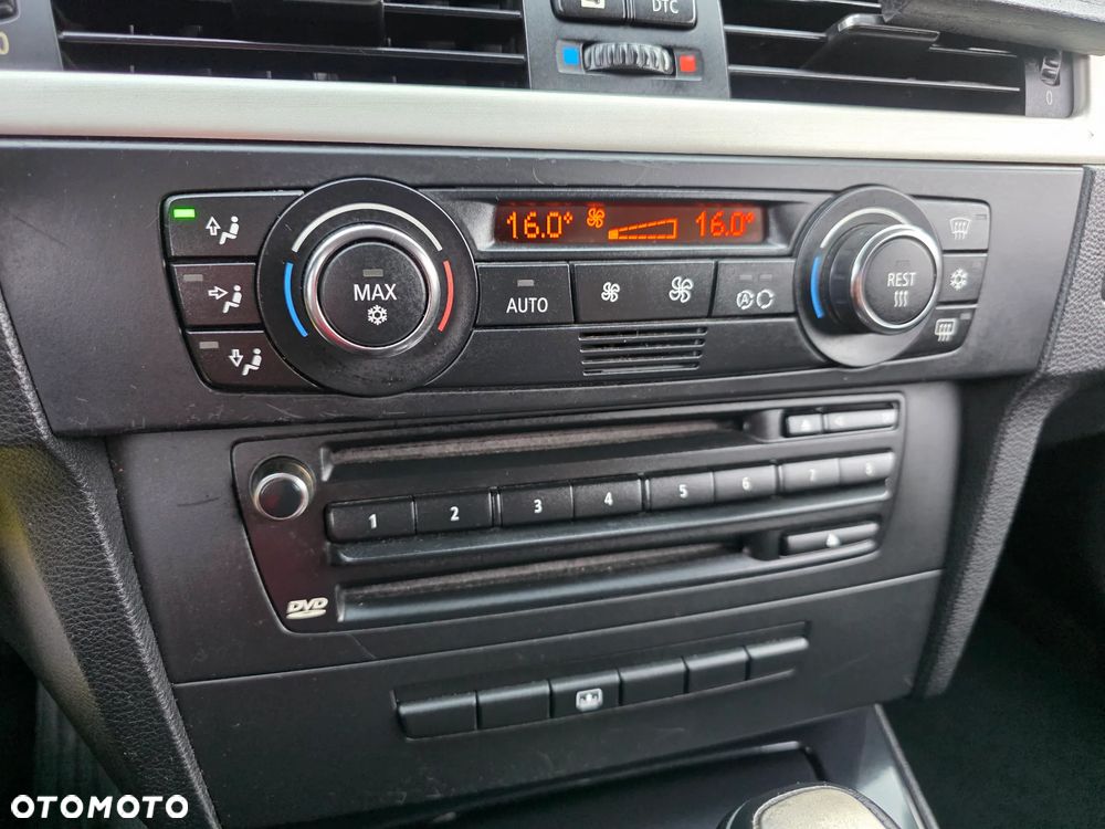 BMW Seria 3 325i - 10