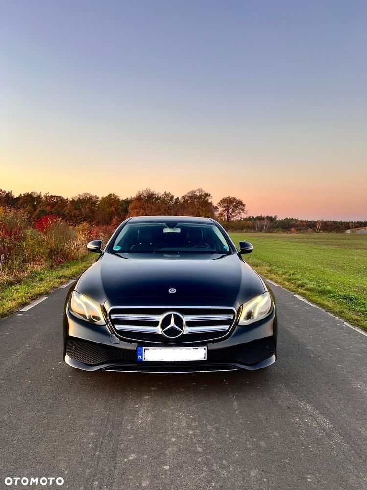 Mercedes-Benz Klasa E 200 d 9G-TRONIC Exclusive - 3