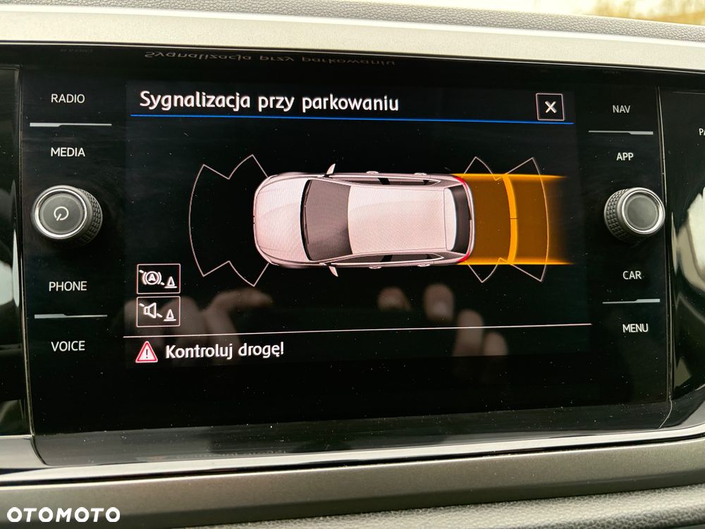 Volkswagen Polo 1.6 TDI SCR Highline - 17