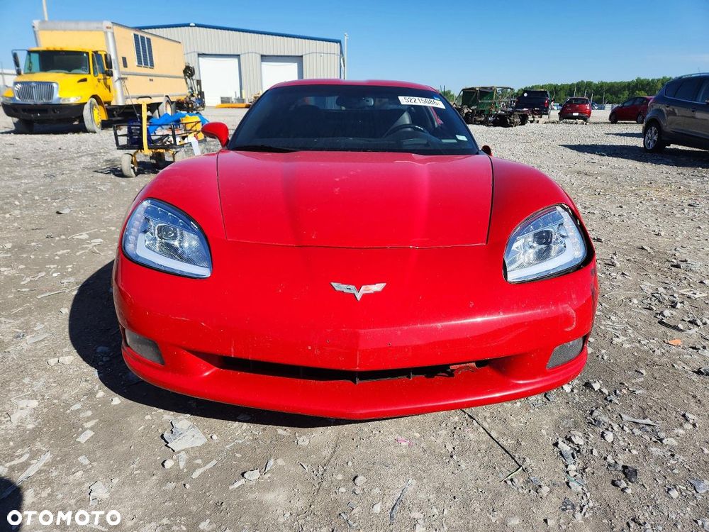 Chevrolet Corvette - 7