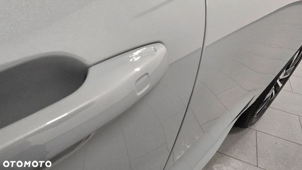 Volvo XC 60 B4 D Plus Dark - 16