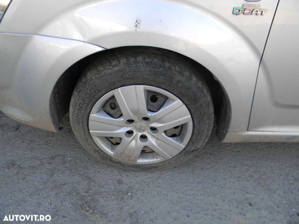 Dezmembrari  Toyota COROLLA verso  2004  > 2009 2.2 D-4D Motorina - 49