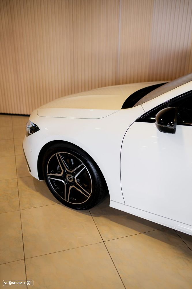 Mercedes-Benz CLA 180 7G-DCT AMG Line - 16