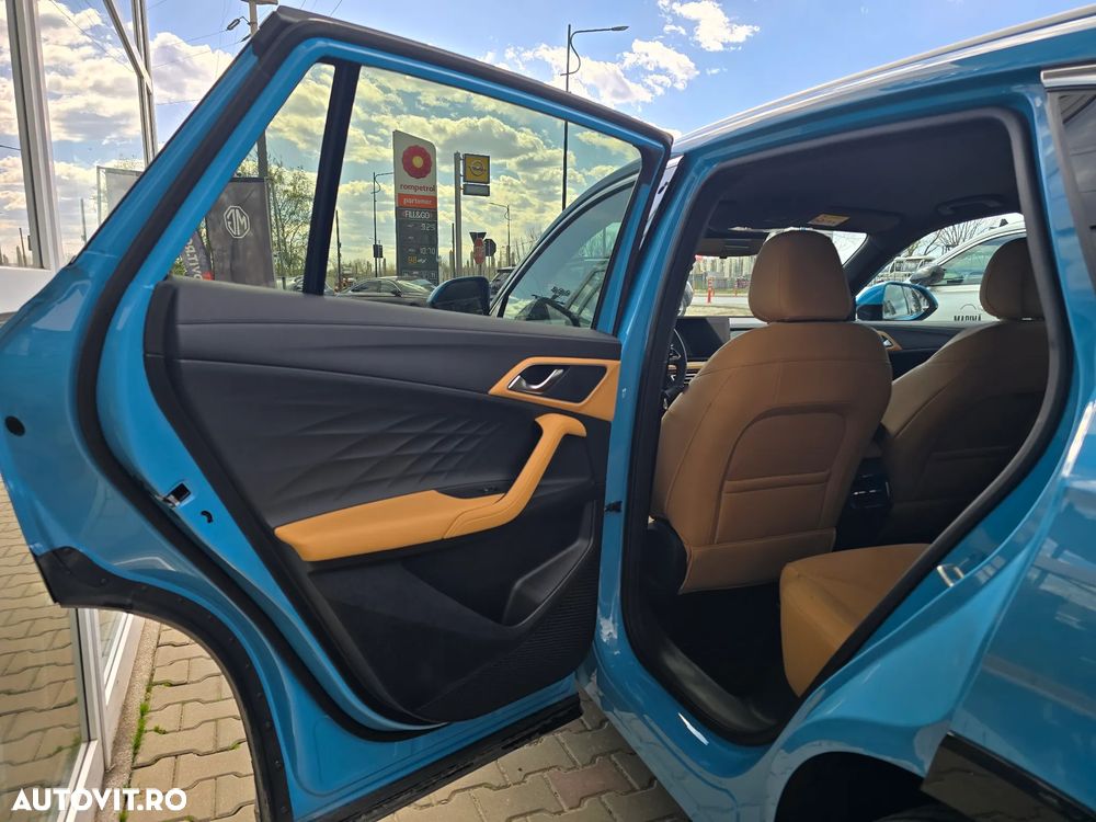 MG HS 1.5 T-GDi HEV Exclusive - 13