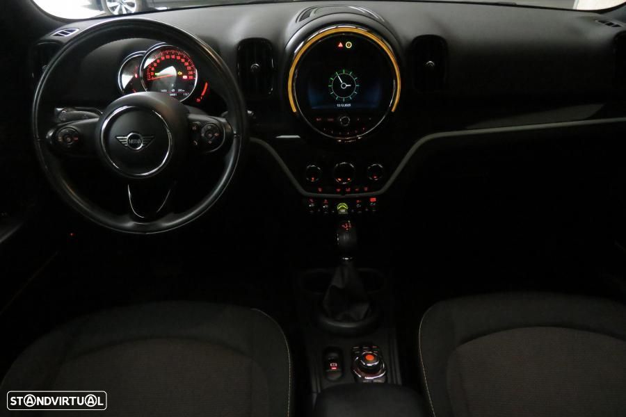 MINI Countryman Cooper SE ALL4 Auto - 6