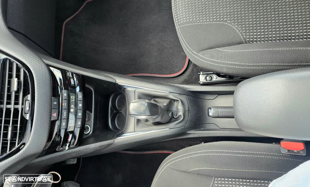 Peugeot 208 PureTech 82 Allure - 13