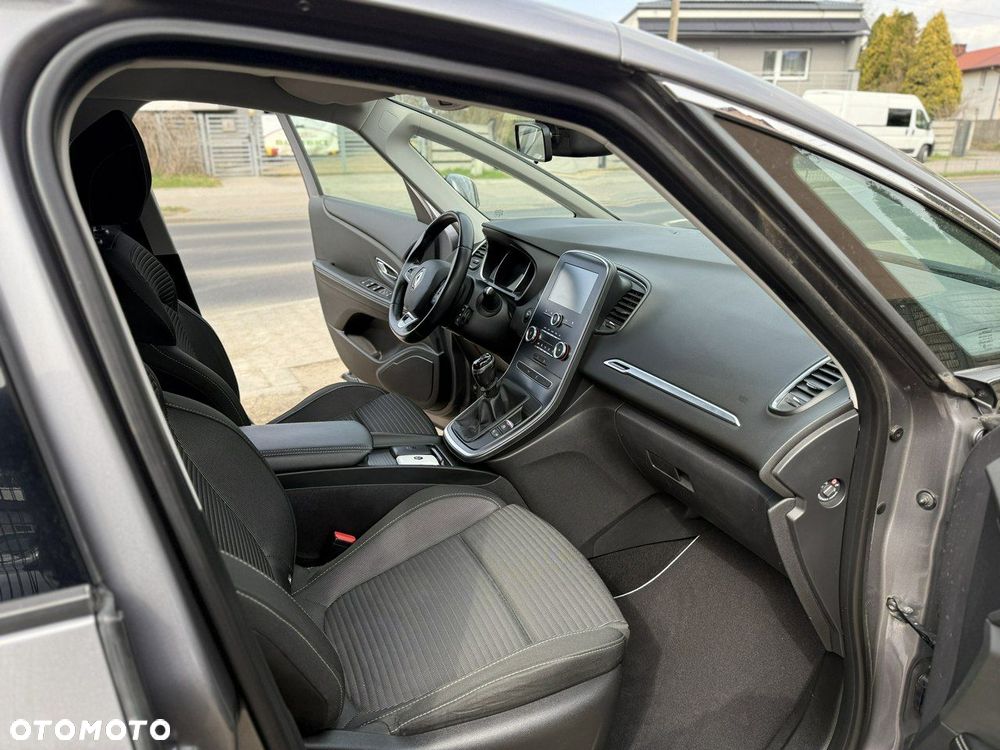 Renault Scenic - 13