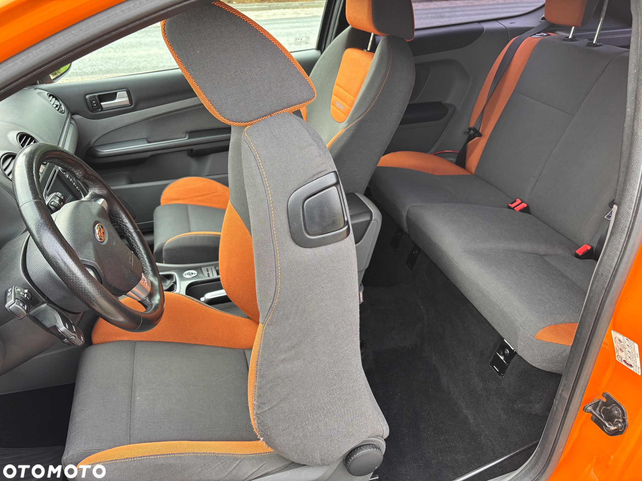 Ford Focus 2.5 ST - 21