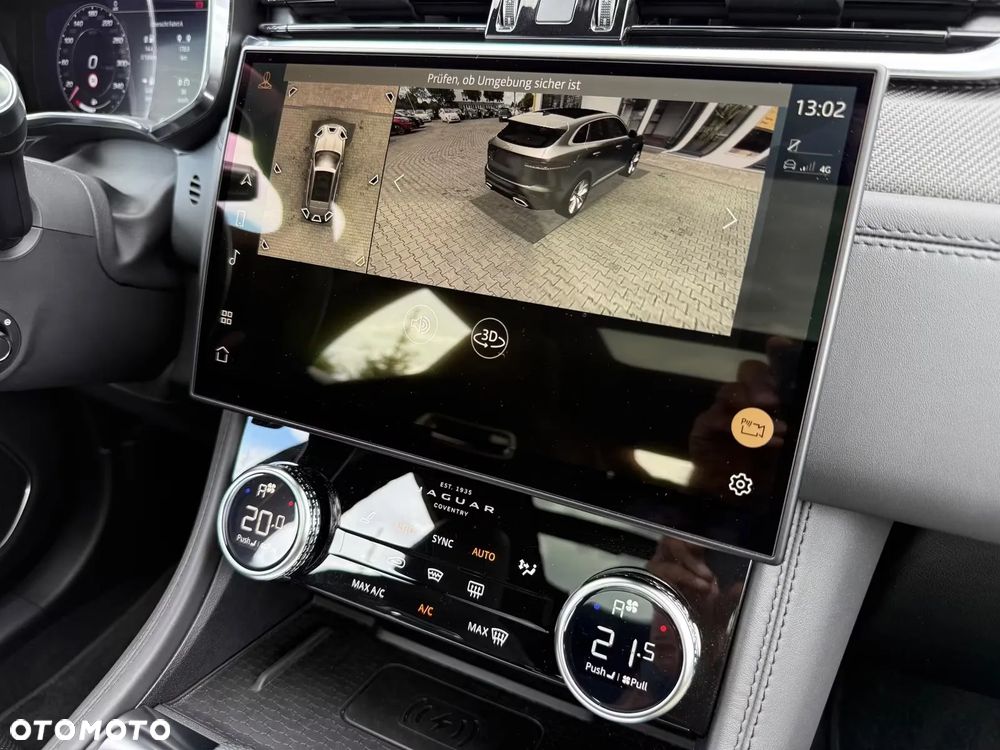 Jaguar F-Pace P550 AWD SVR - 17