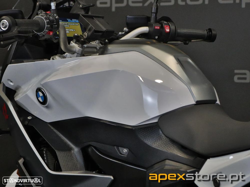 BMW F 900 XR XR - Equipada - 10