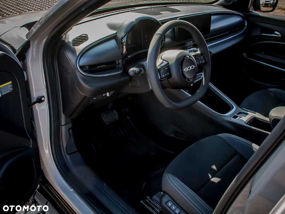 Fiat 600 1.2 Turbo Sport eDCT - 13