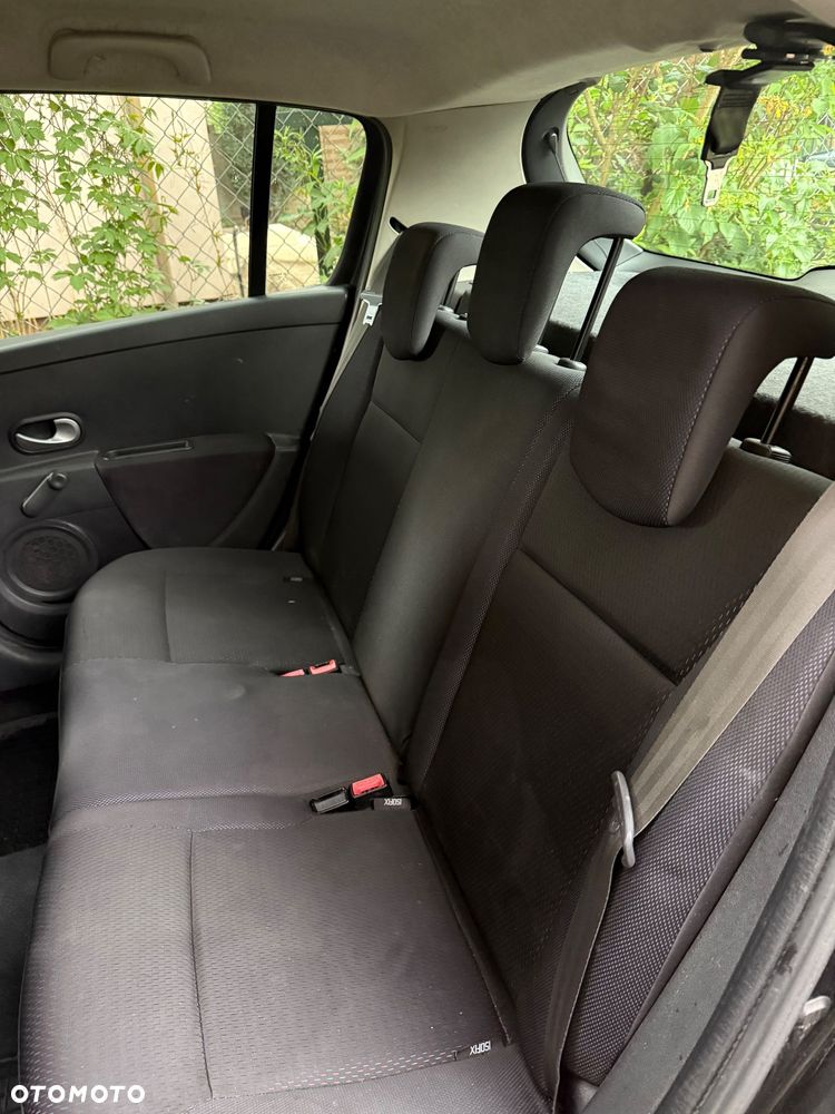 Renault Clio 1.5 dCi Expression - 4