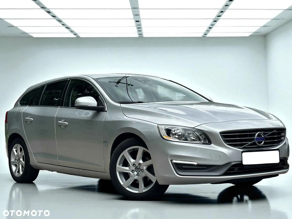 Volvo V60 T3 Momentum - 4