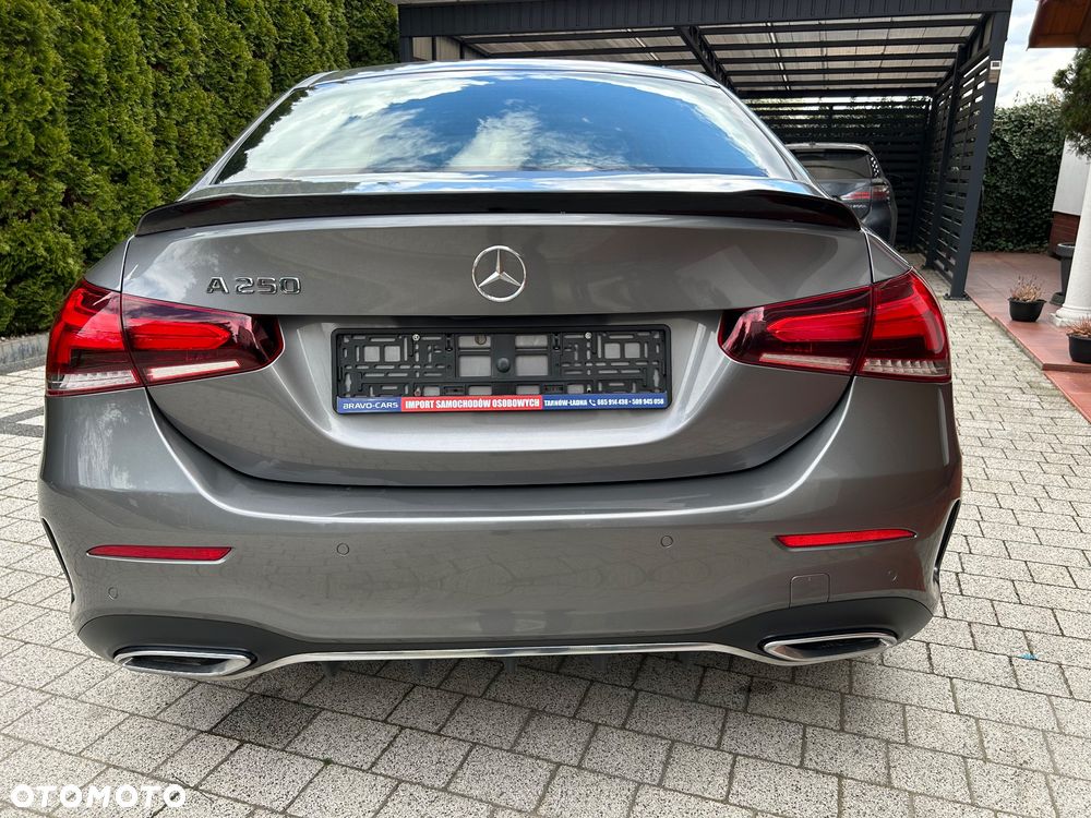 Mercedes-Benz Klasa A 250 7G-DCT AMG Line - 2
