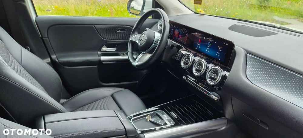 Mercedes-Benz GLA 200 Style - 28