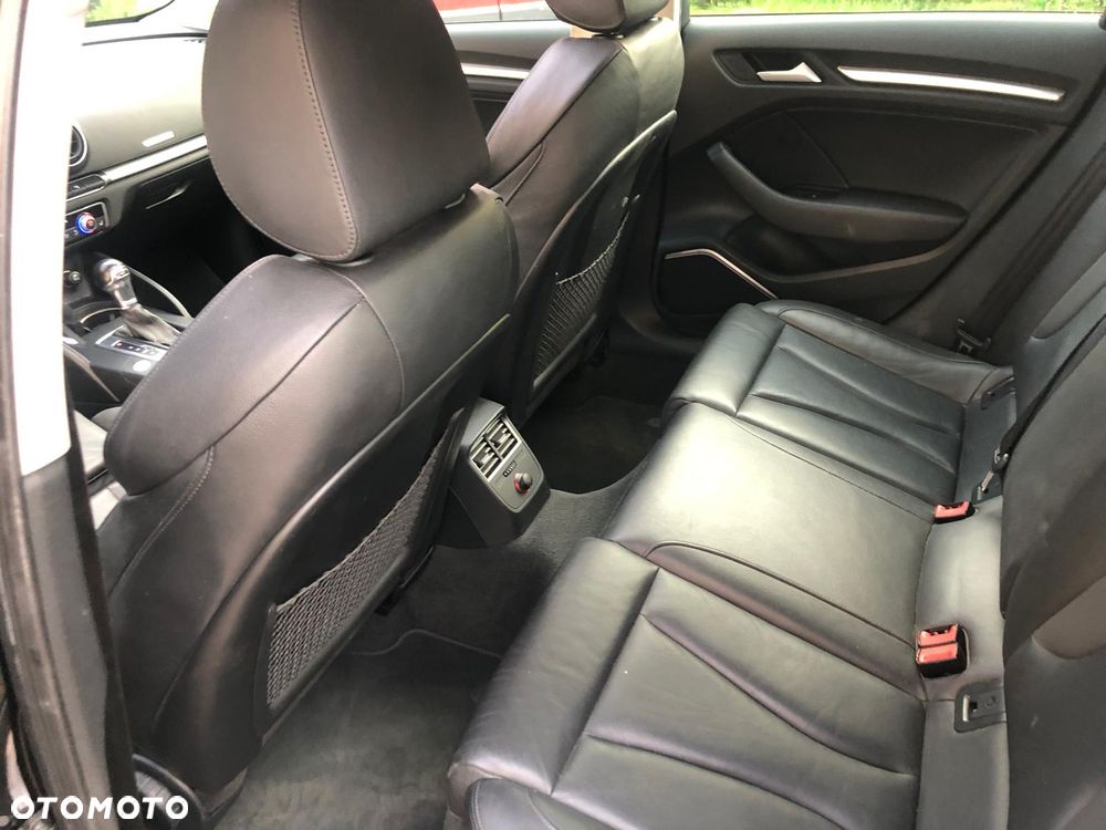 Audi A3 Sportback 2.0 TDI (clean diesel) quattro S tronic Ambiente - 7