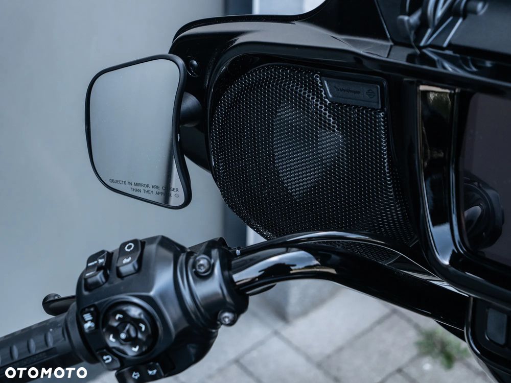 Harley-Davidson Touring Street Glide - 20