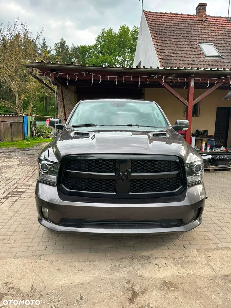 Dodge RAM - 2