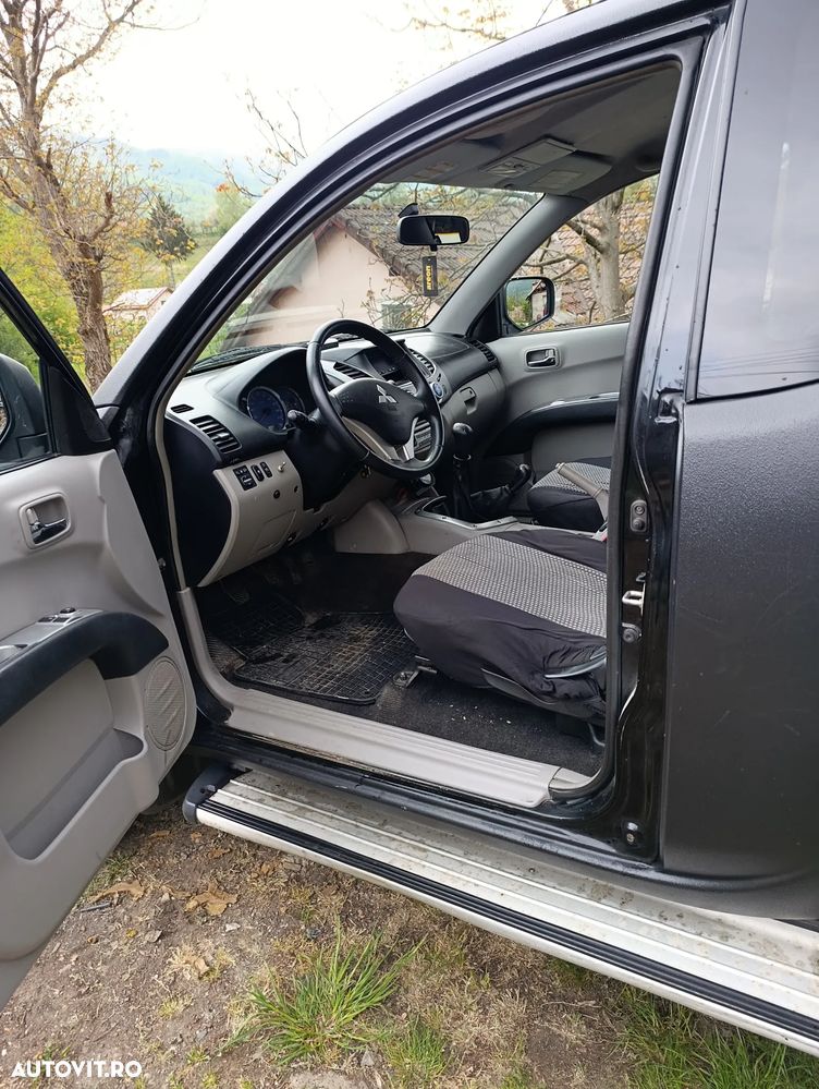 Mitsubishi L200 Pick Up 4x4 DPF Invite Club Cab - 9