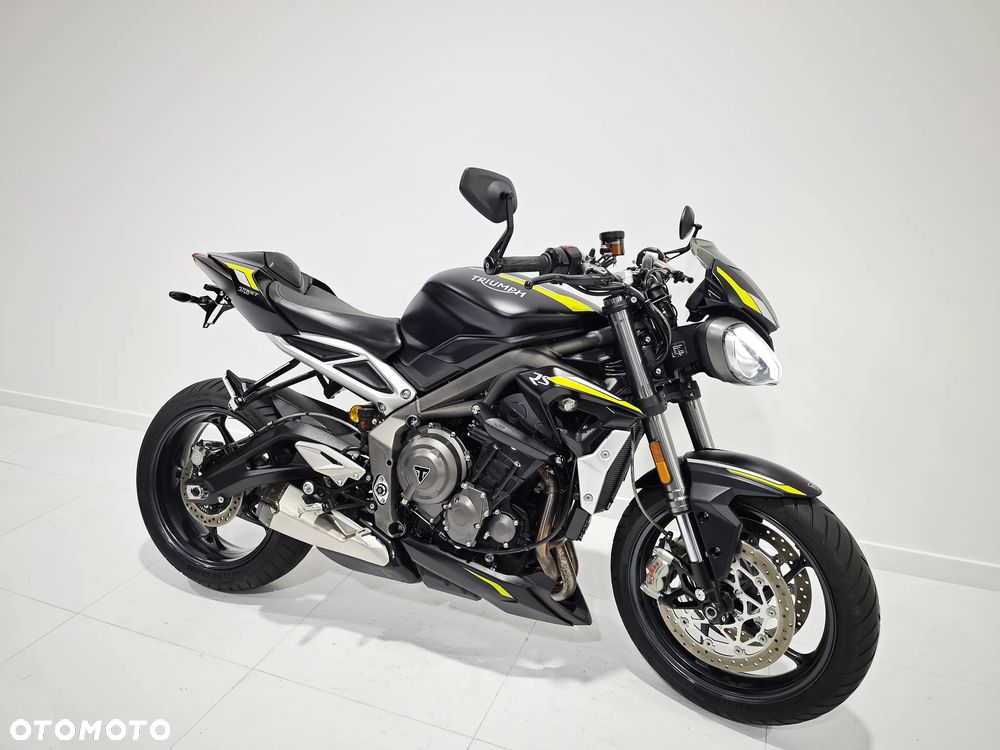 Triumph Street Triple - 16