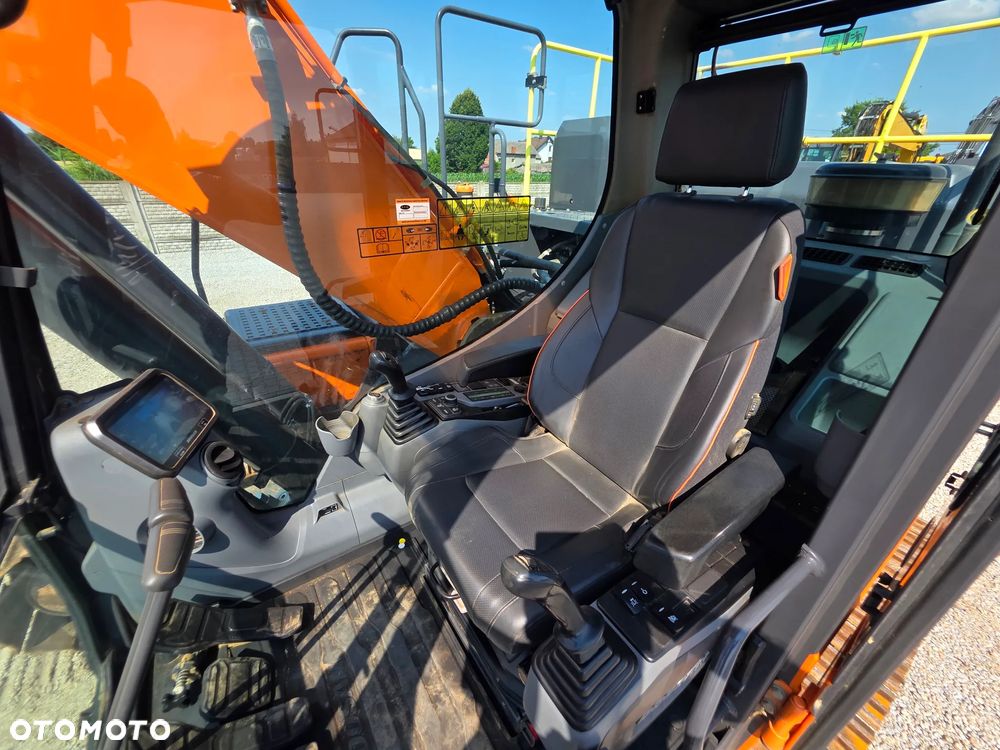 Doosan DX 225 LC-7, 2022 ROK, 2700 MTH - 39