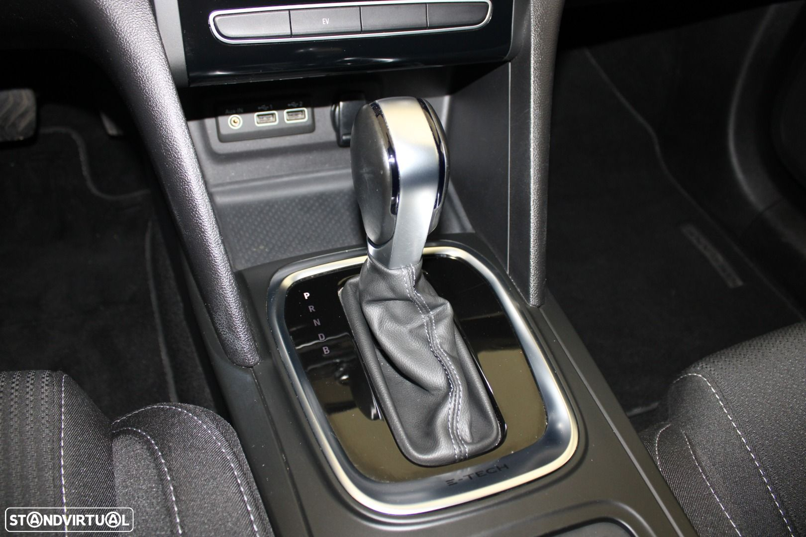 Renault Mégane Sport Tourer 1.6 E-Tech Plug-In Zen - 24