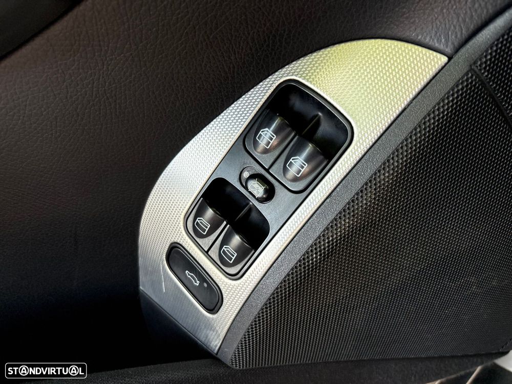 Mercedes-Benz CLK 200 K Avantgarde Aut. - 12