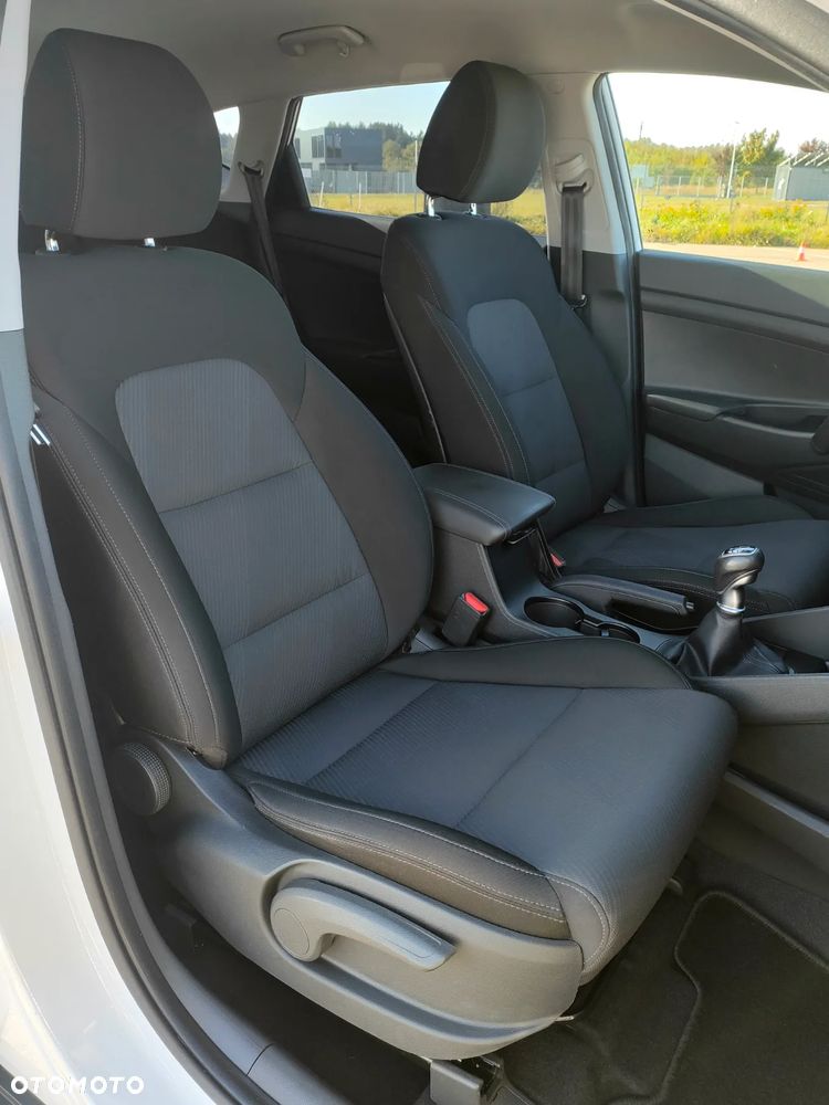 Hyundai Tucson 1.6 GDI BlueDrive Classic 2WD - 17