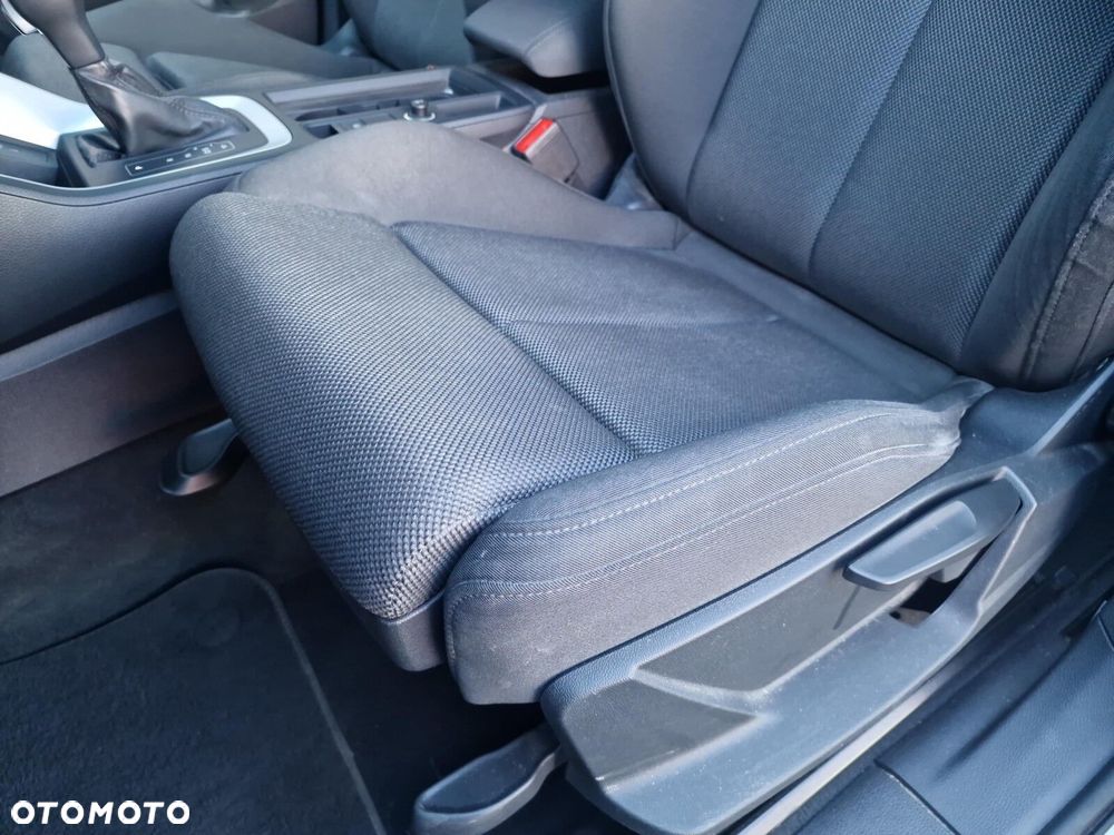 Audi Q3 Sportback - 12