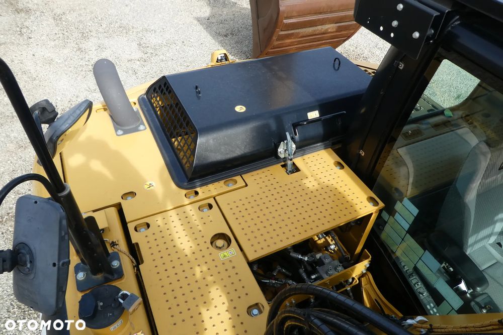 Caterpillar 311F LRR DWIE ŁYZKI - 23