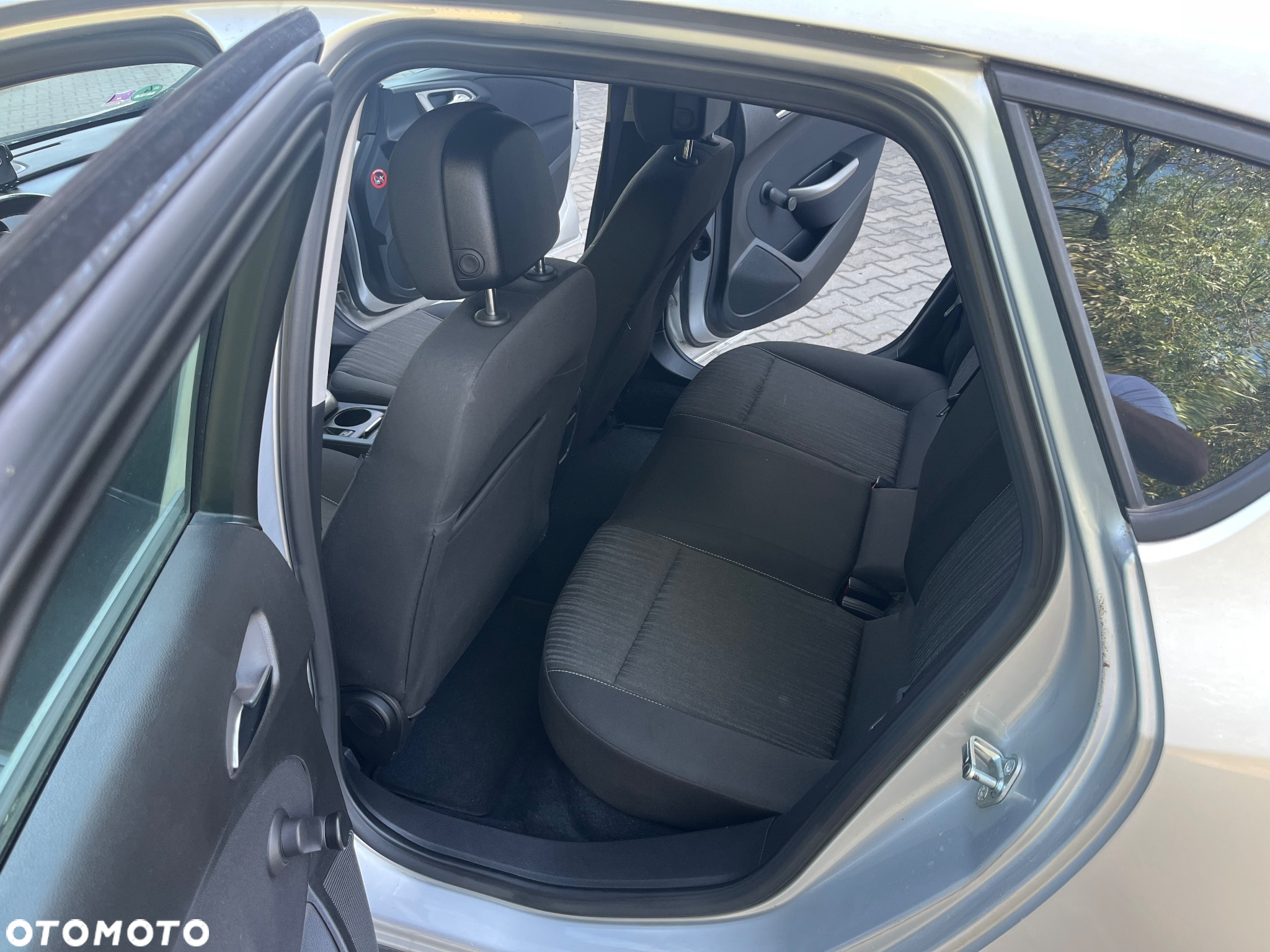 Opel Astra 1.7 CDTI DPF - 11