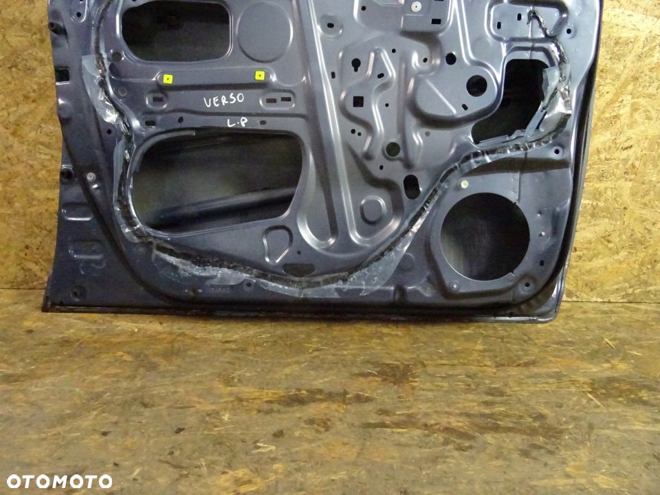 DRZWI LEWY PRZÓD TOYOTA COROLLA VERSO 2.0 D4D - 6