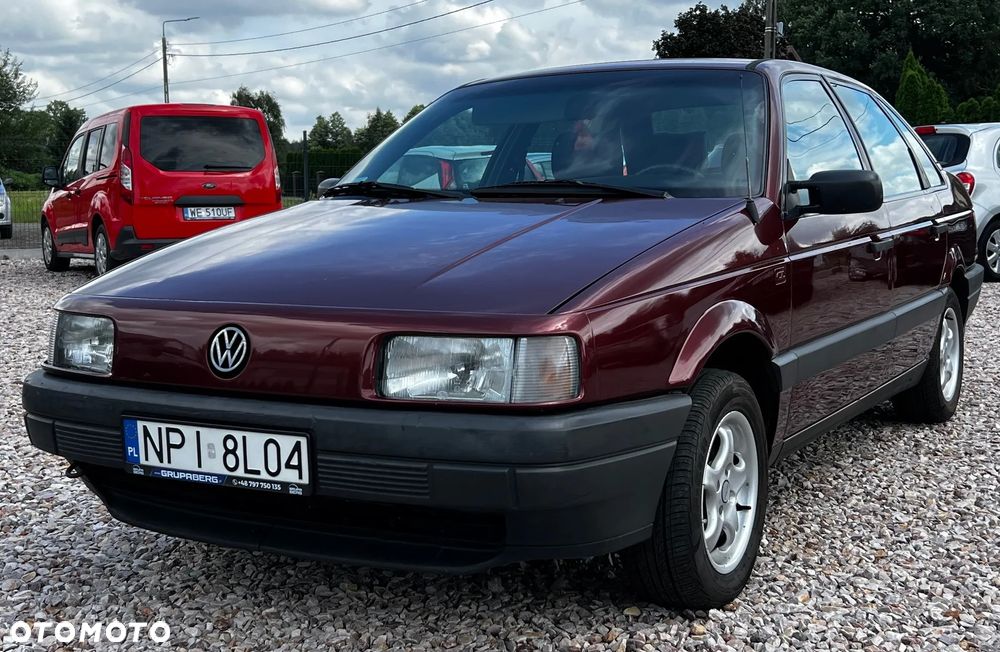 Volkswagen Passat Variant 1.8 GL - 1