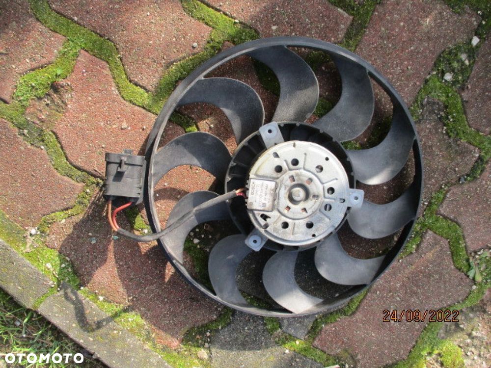 WENTYLATOR ASTRA H III ZAFIRA II 24467444 - 2