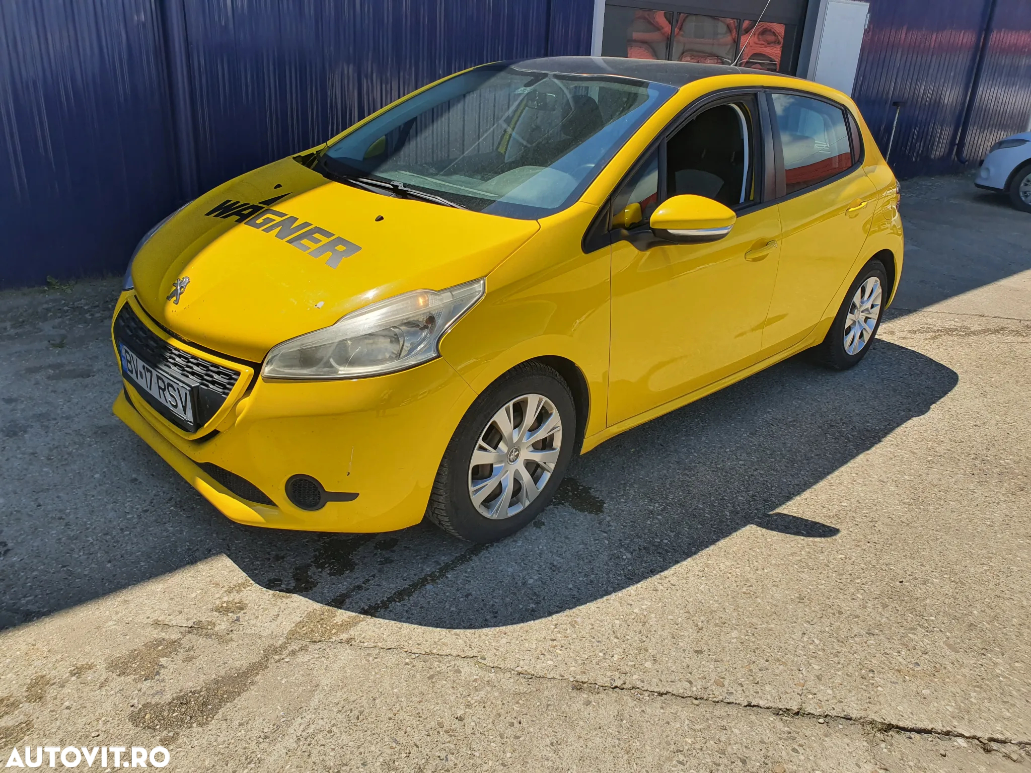 Peugeot 208 - 2