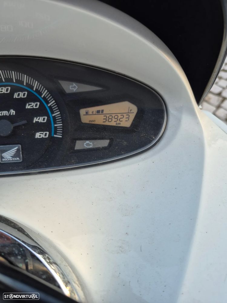 Honda PCX125 - 9