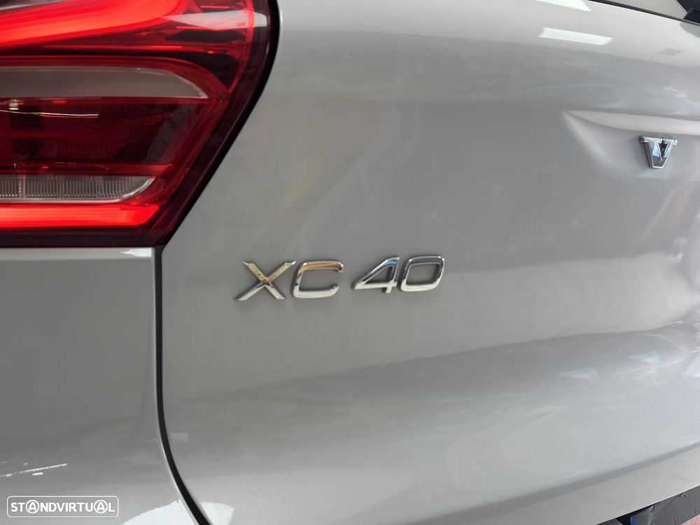 Volvo XC 40 1.5 T5 PHEV Inscription Expression — fotografia 30
