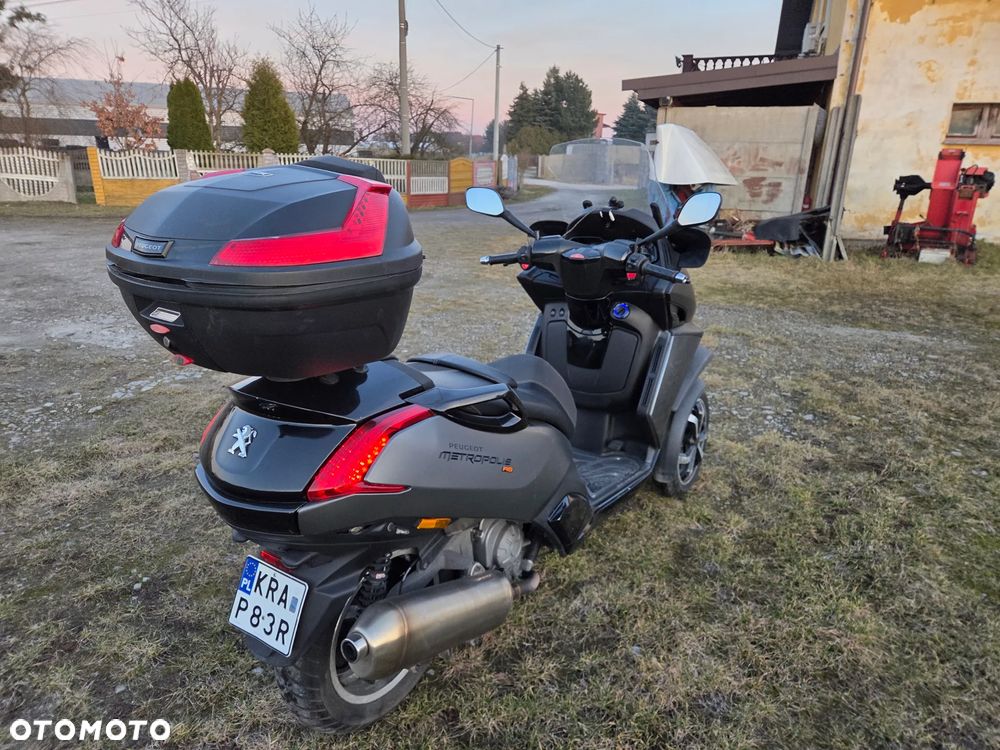 Peugeot Metropolis - 5