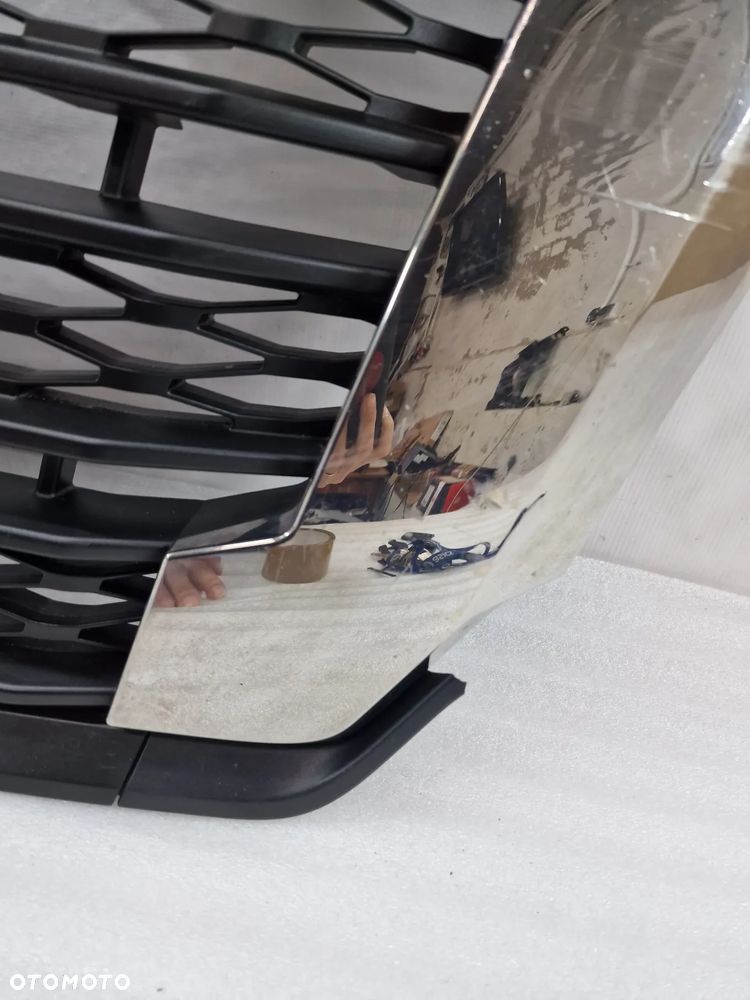 NISSAN NV400 LIFT 21- ATRAPA / GRILL PRZEDNI PRZÓD , NR 62310-8169R , NR AUKCJI GL791 - 7