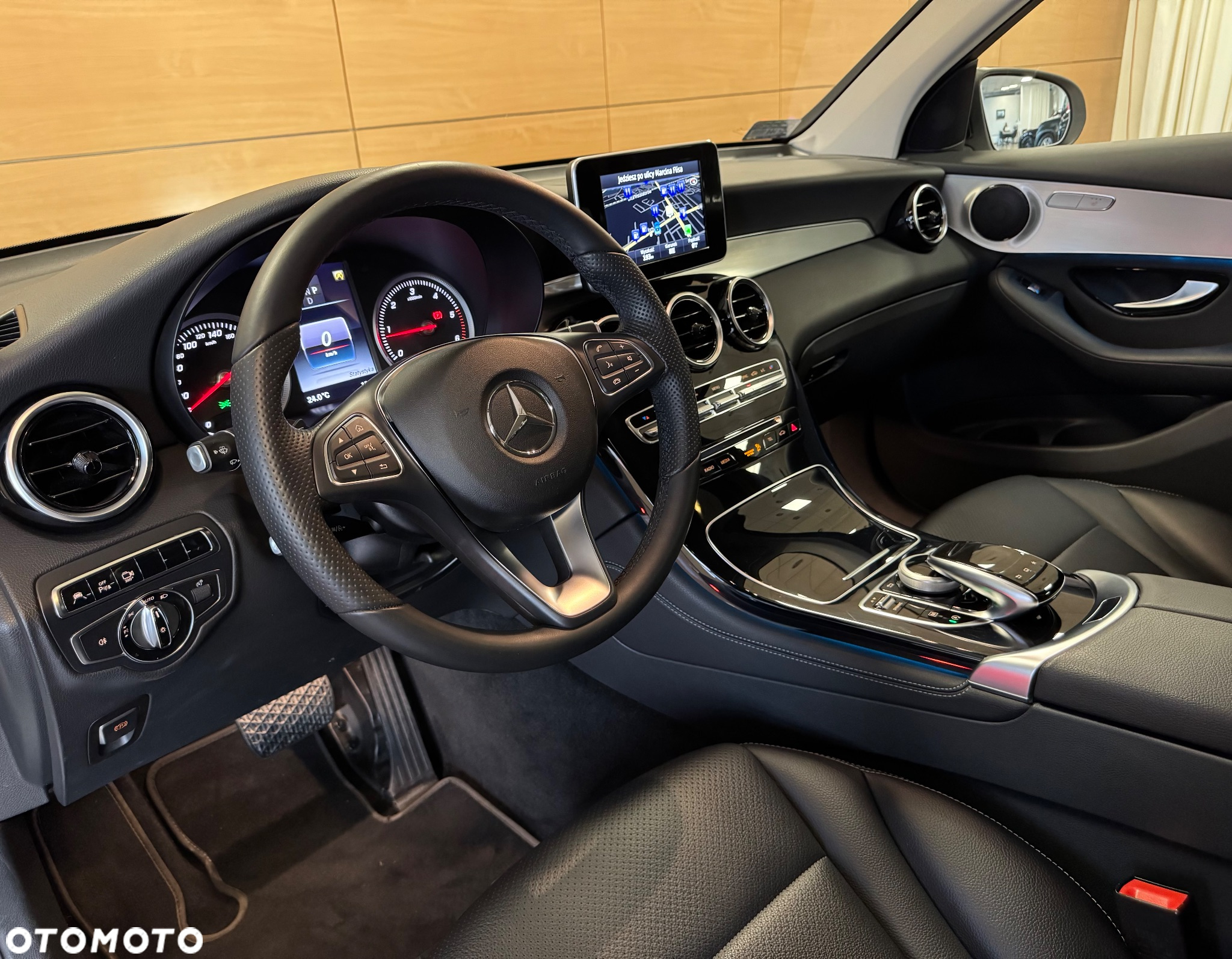Mercedes-Benz GLC 220 d 4-Matic - 16