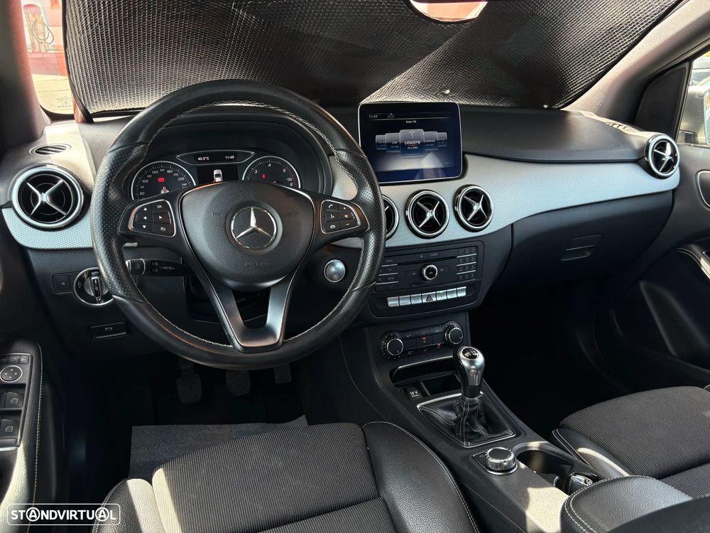Mercedes-Benz B 180 d Urban - 8